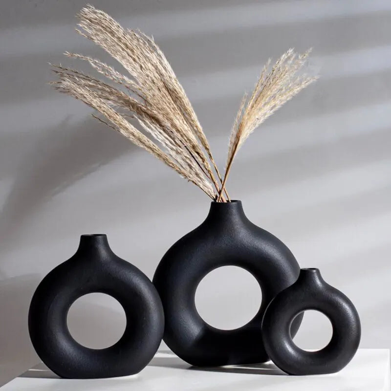 NORTHEUINS Ceramic Nordic Donut Hollow Flower Vase Figurines Interior for Pampas Grass Home decor